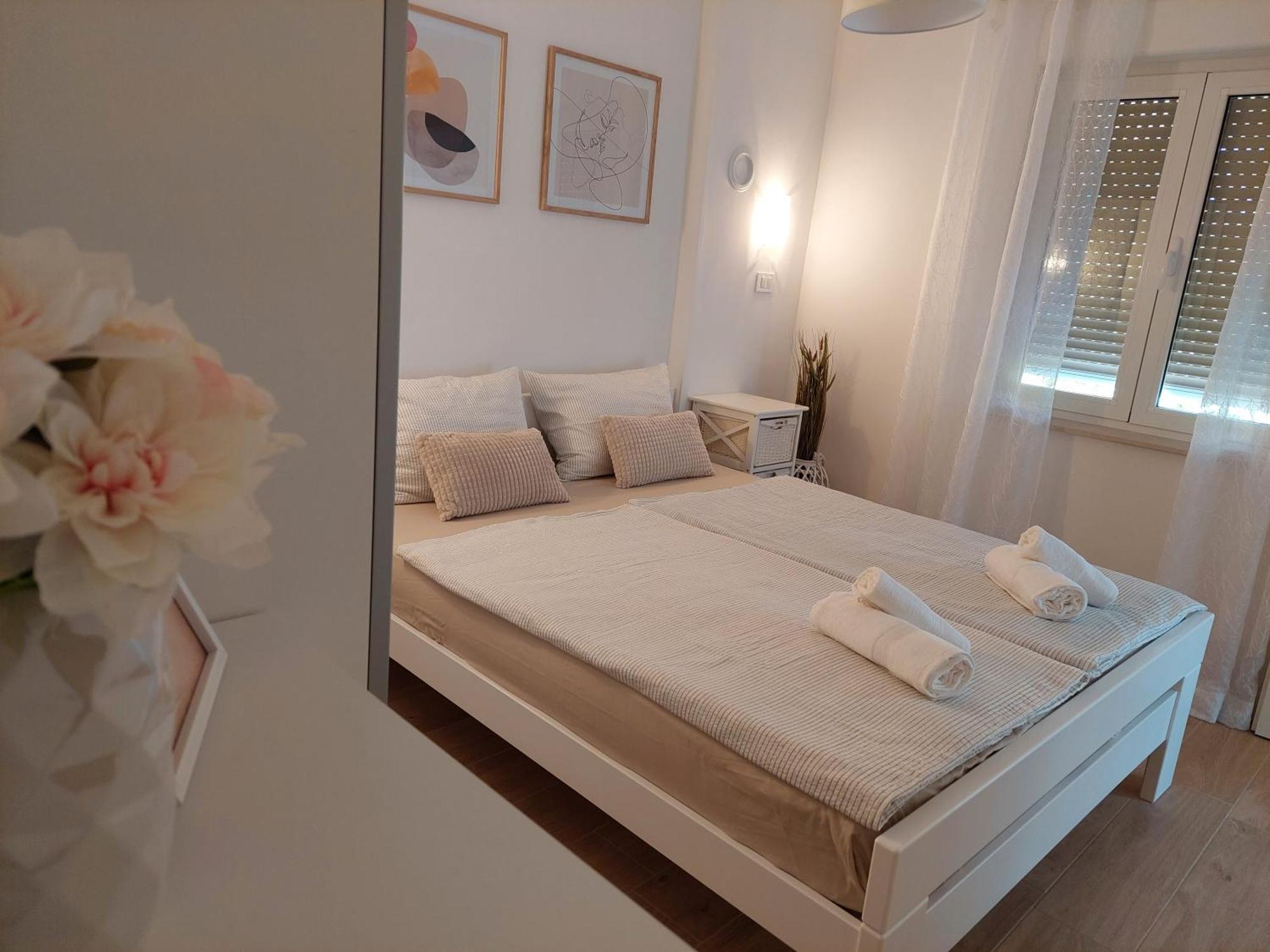 Green Park And Sunny Terrace Apartments Ankaran Extérieur photo